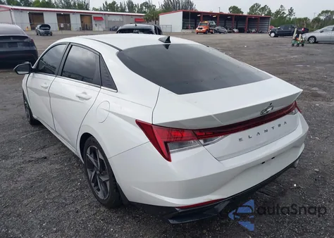 2022 Hyundai Elantra Sel z USA, uszkodzony, nr VIN 5NPLN4AG0NH060341